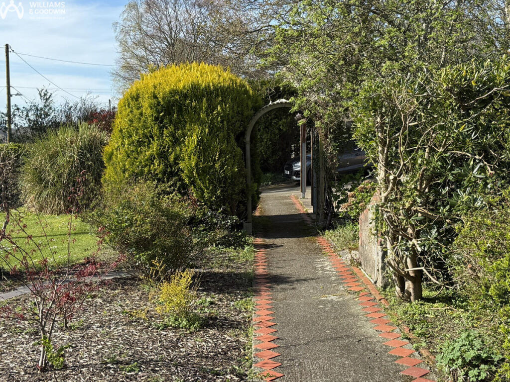 House in Llangoed - More
