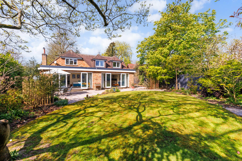 Main image of property: The Avenue, The Abbotsbrook, Bourne End, SL8