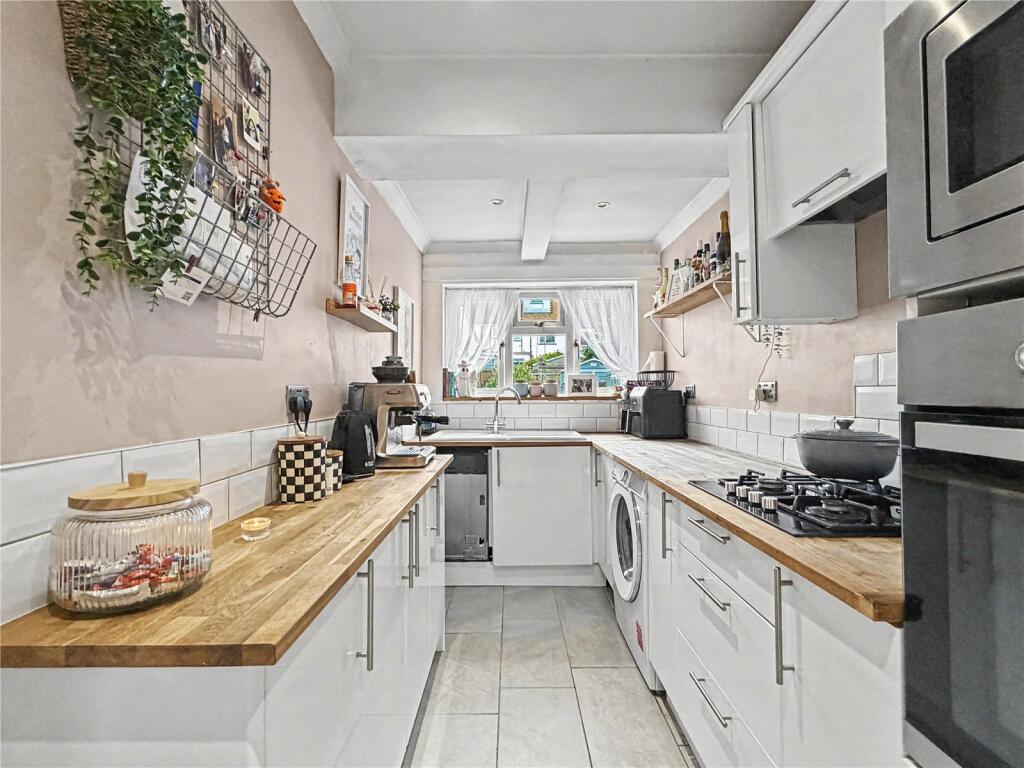 Sanctuary Road, Rainham, Kent, ME8 - View 4