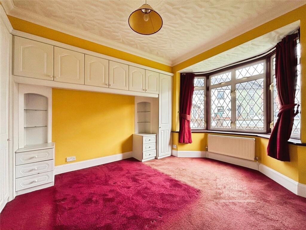 House in Newport, Hunny Hill - View 4