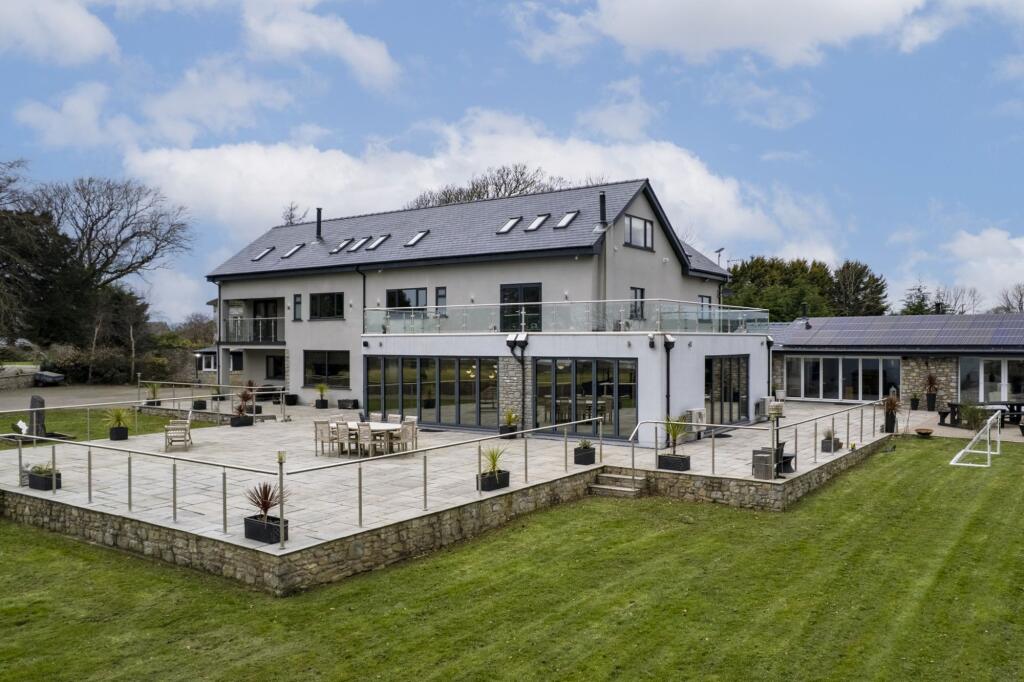 Main image of property: Dimlands Road, Llantwit Major, CF61