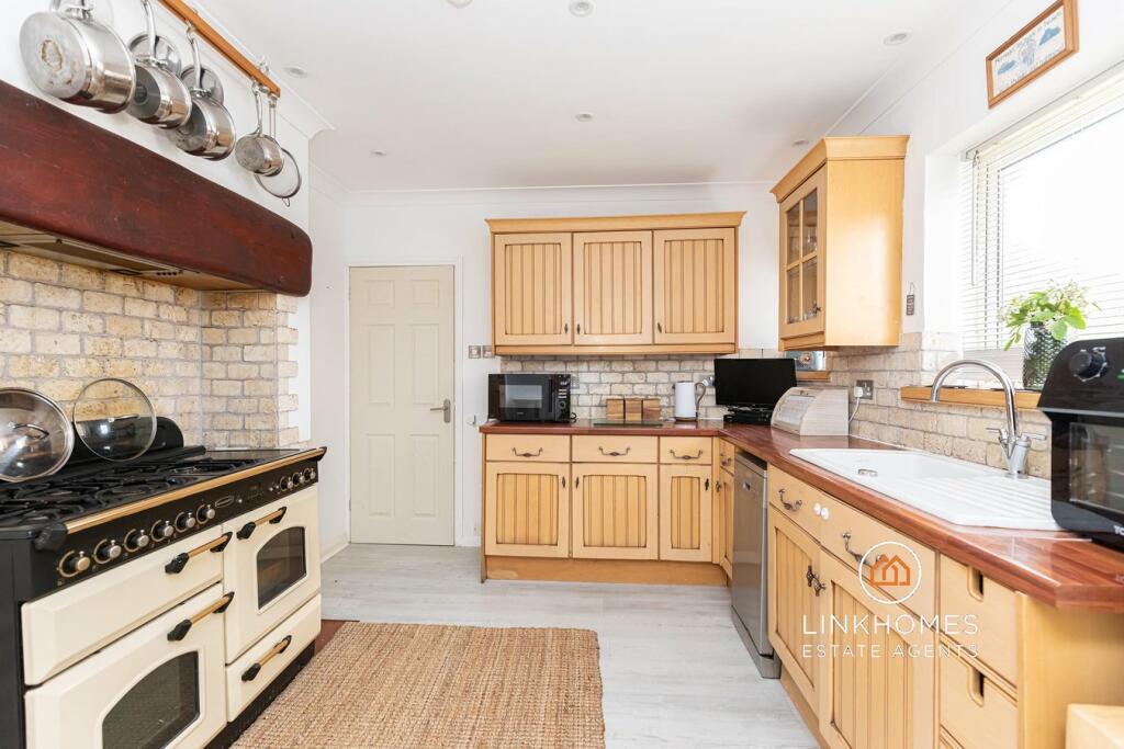 House in Poole - View 4