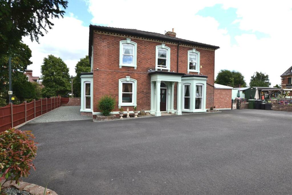 Main image of property: Bargates, Leominster