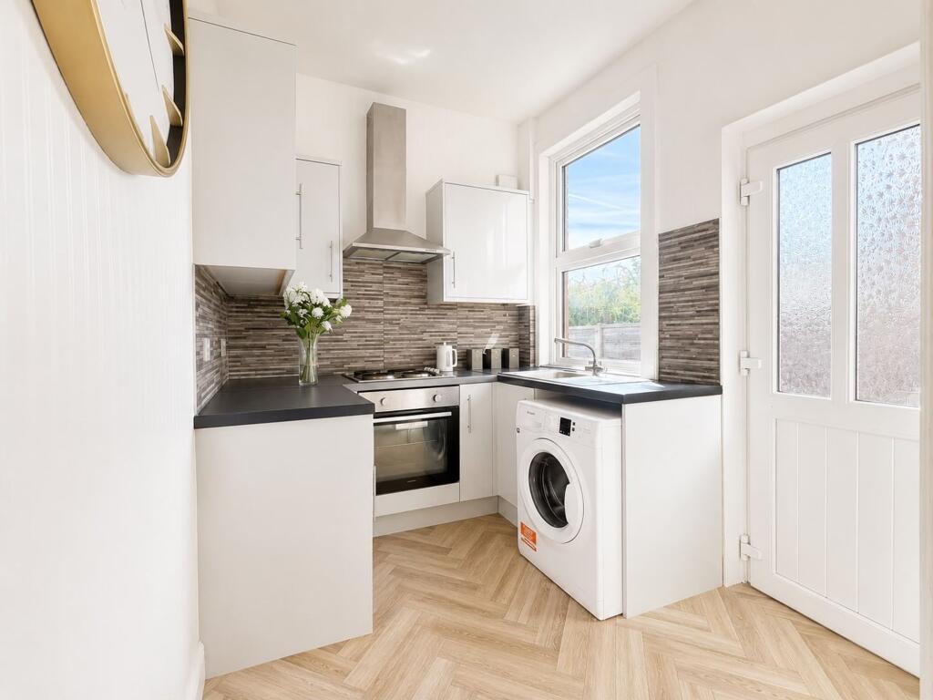 Beech Road, Stockport, SK3 photo 4