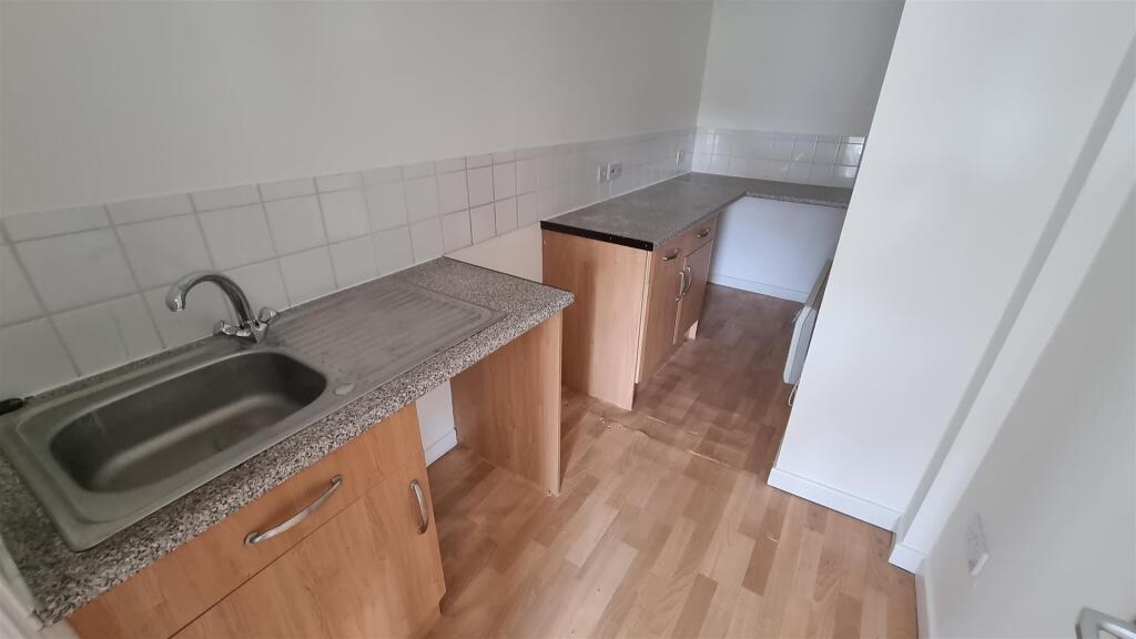 Additional image 4 of High Street, Blackheath