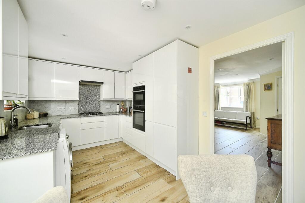 Harbour View Road, Newhaven photo 2
