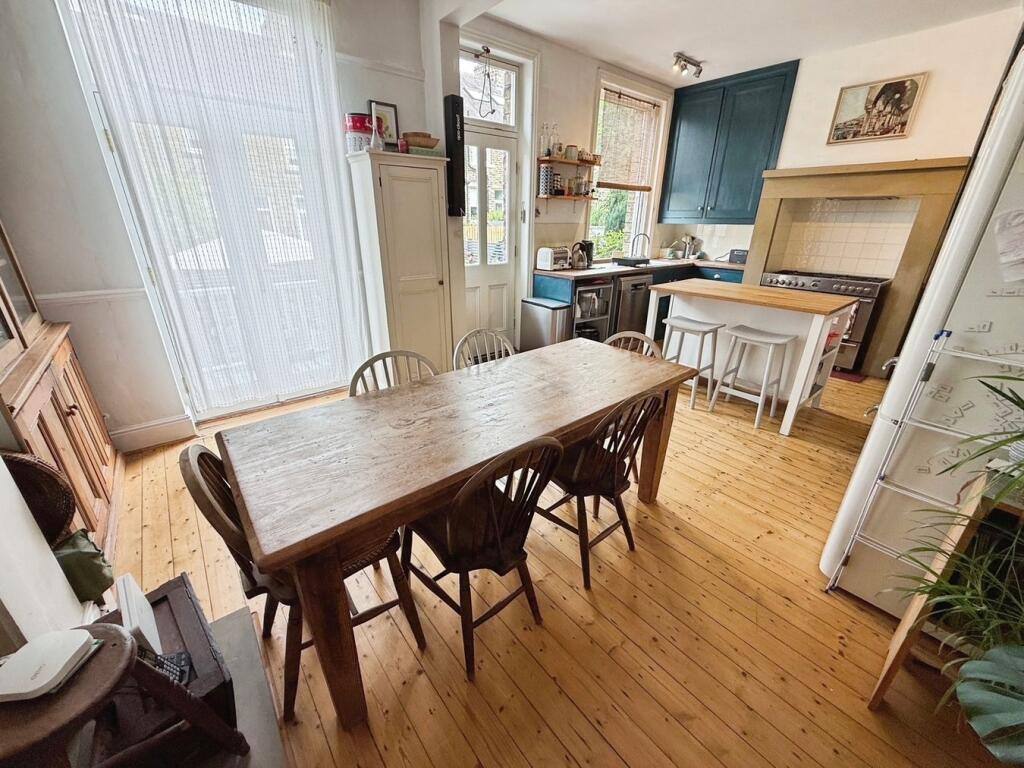 House in Bradford, Shipley - View 5