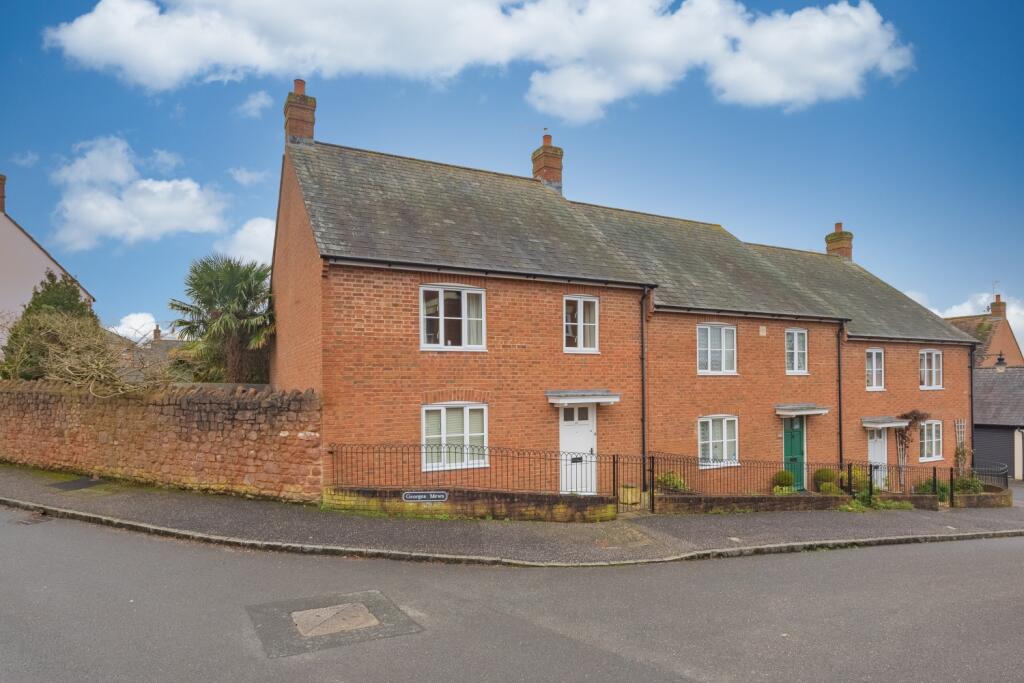 Main image of property: 11 GEORGES MEWS, DUNKLEYS WAY, TAUNTON