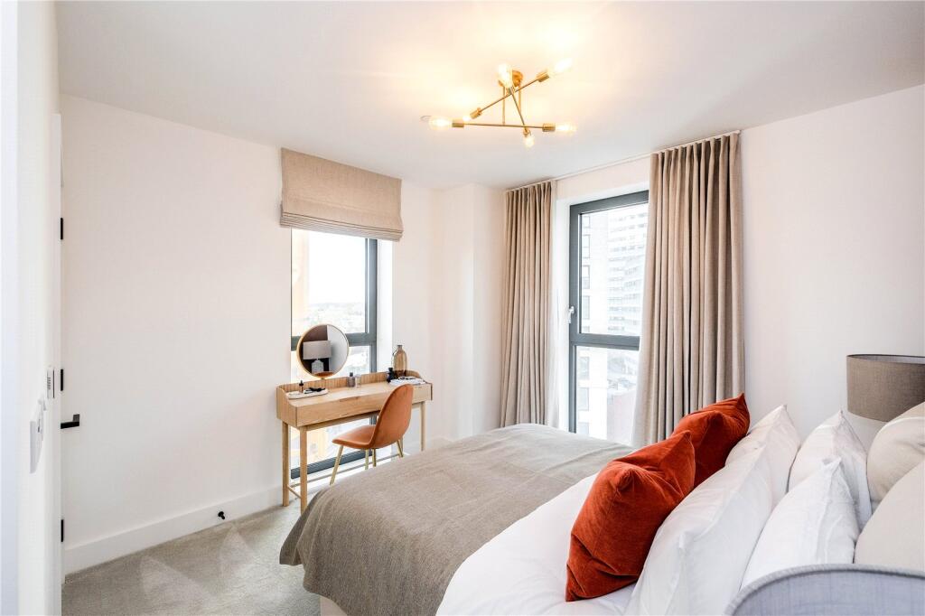 Apartment in Croydon - View 4