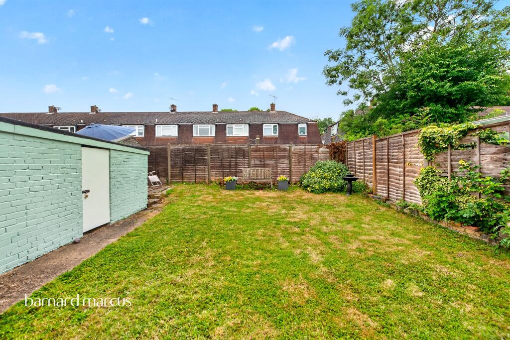 House in Reigate and Banstead, Surrey - View 4