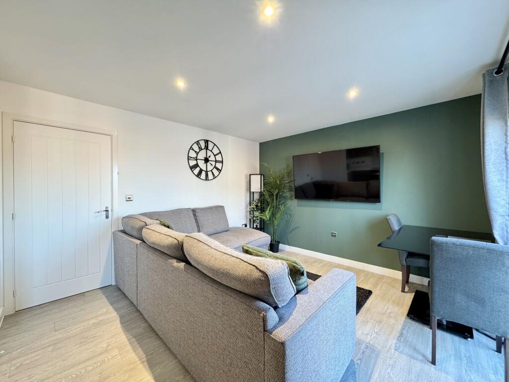 Apartment in Wantage, Wellington Gate, Grove - View 5