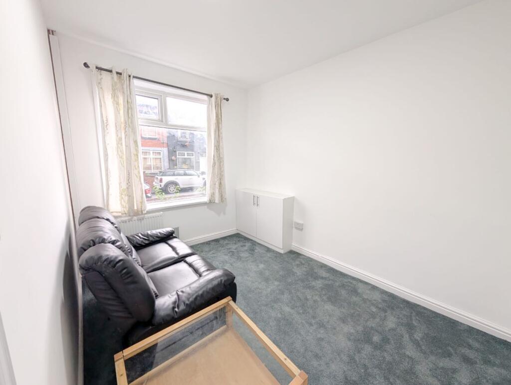 House in Manchester, Greater Manchester - More
