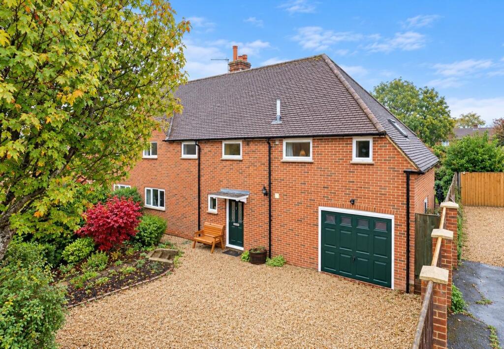 4-bed semi-detached on Buffins Road, Odiham, £625,000