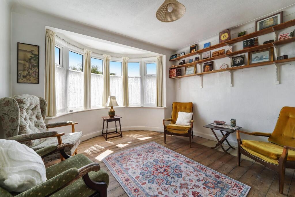 House in Epsom, Worcester Park - View 4