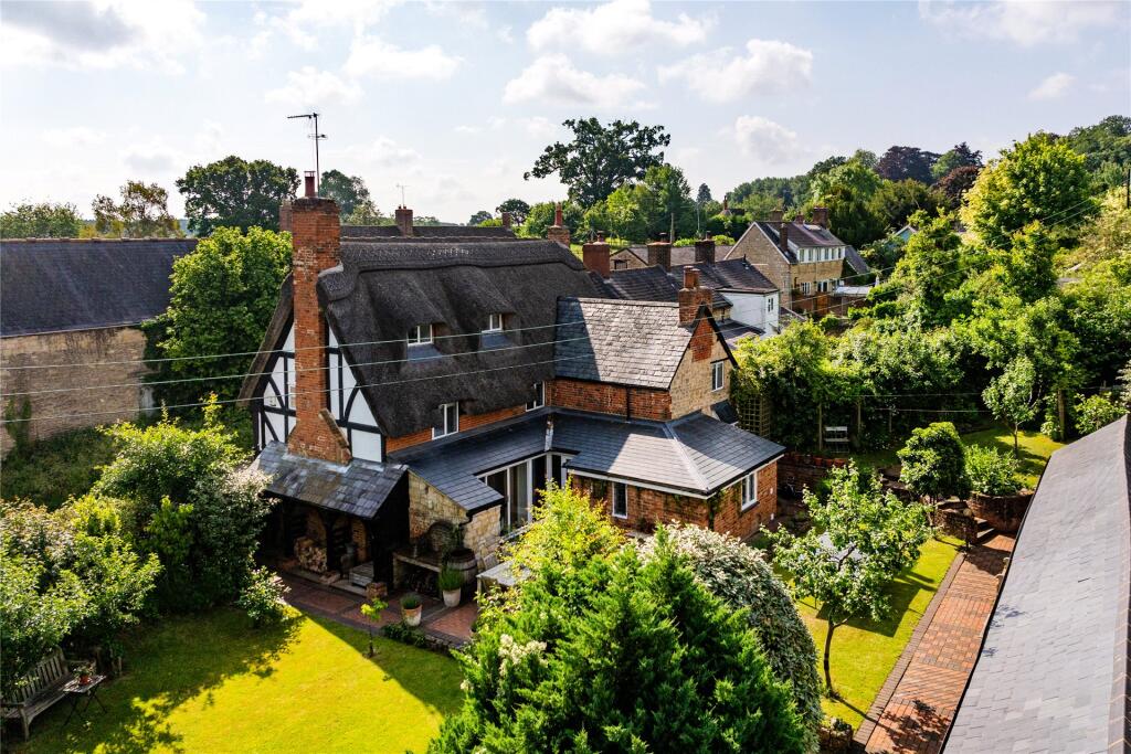 Main Street, Shalstone, Buckinghamshire, MK18 photo 2