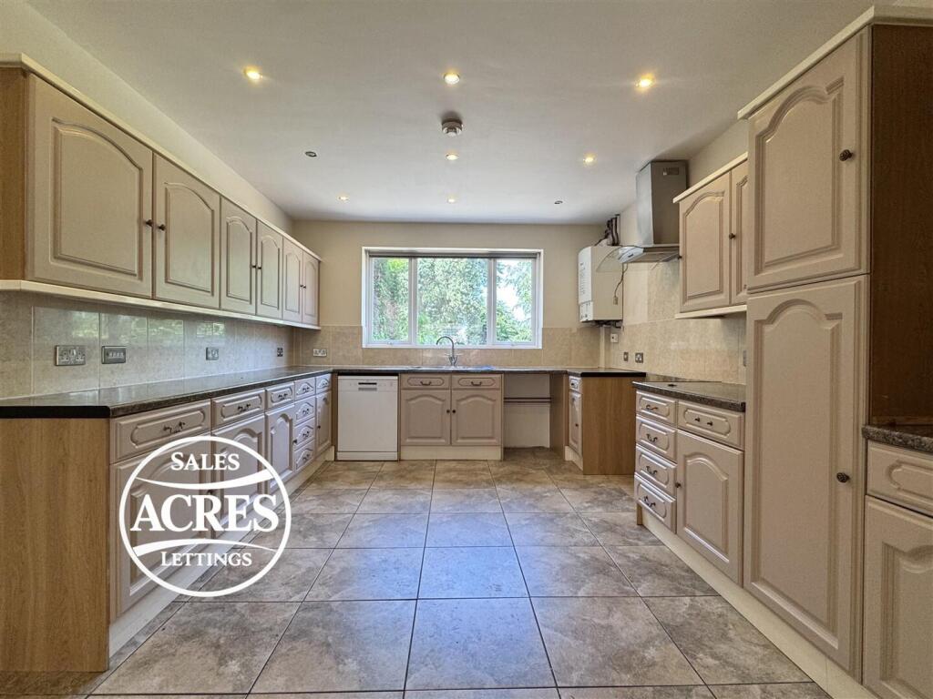 House in Walsall, Hardwick - View 2