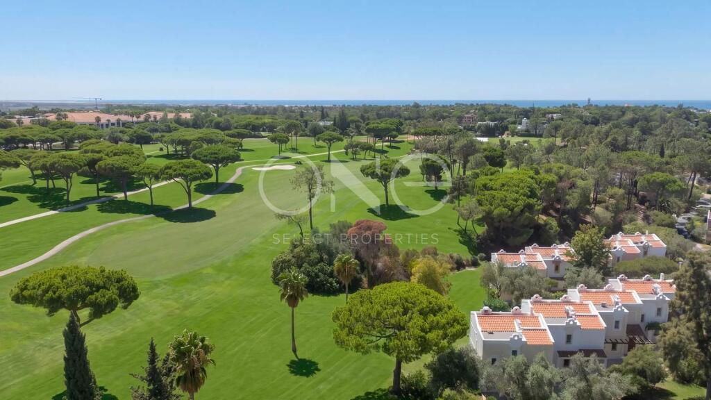 Main image of property: Algarve, Almancil