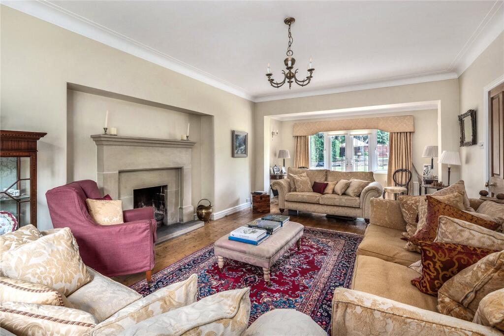 Macclesfield Road, Prestbury, Cheshire, SK10 photo 4