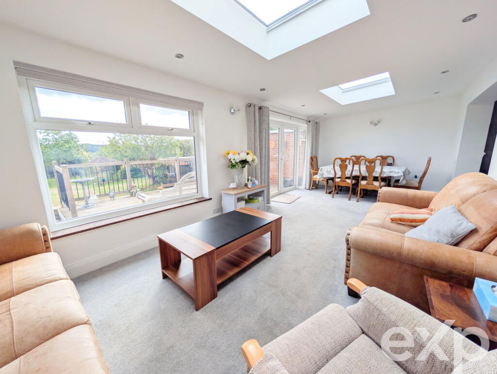 House in Maidstone, Barming - View 2