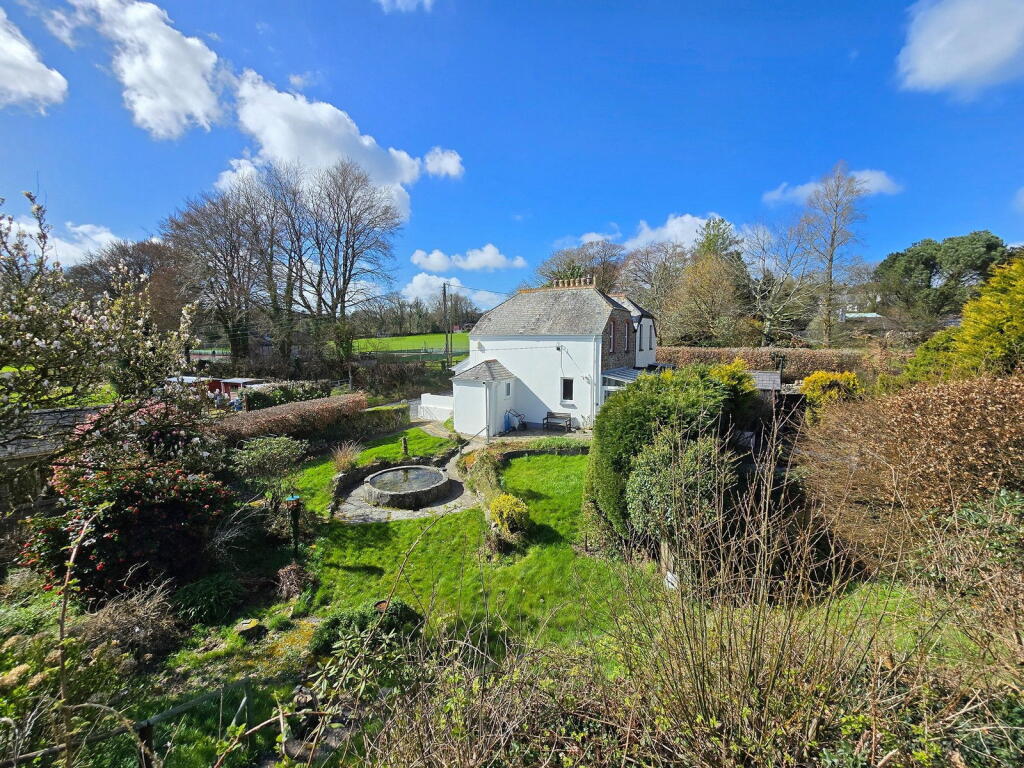 Main image of property: Gratton Lane, Yelverton, PL20 6AW