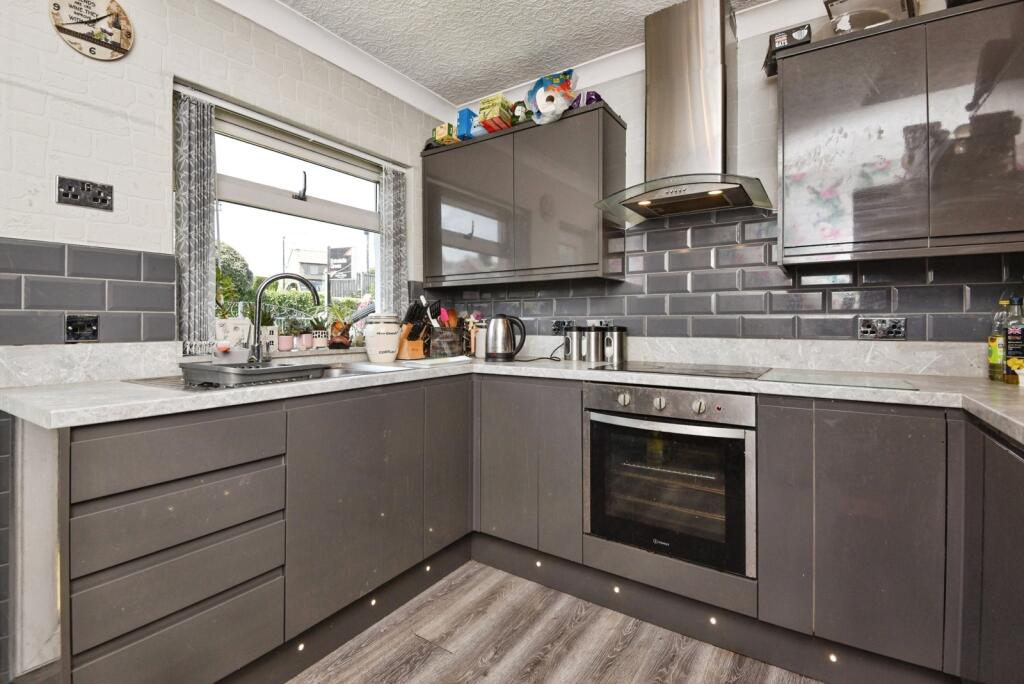 Ripon Place, Heysham, Morecambe, Lancashire, LA3 photo 4