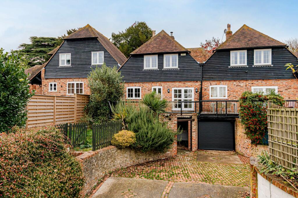 Main image of property: Vicarage Lane, Selling, ME13