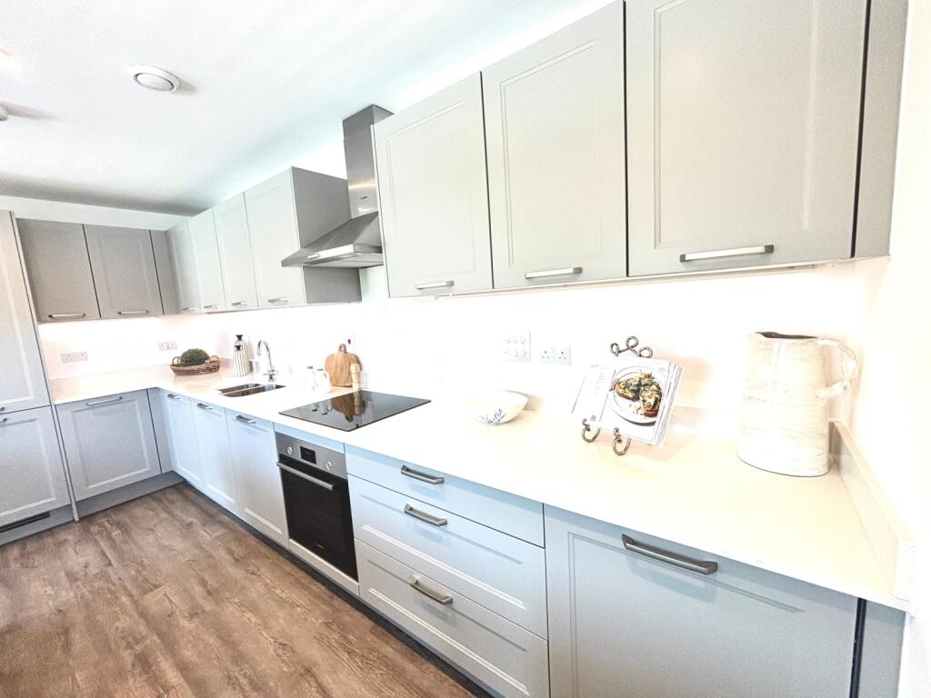Apartment in Twickenham - More