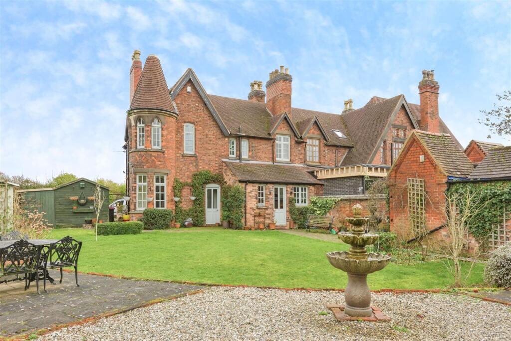 Main image of property: Station Road, Coleshill, Birmingham, B46