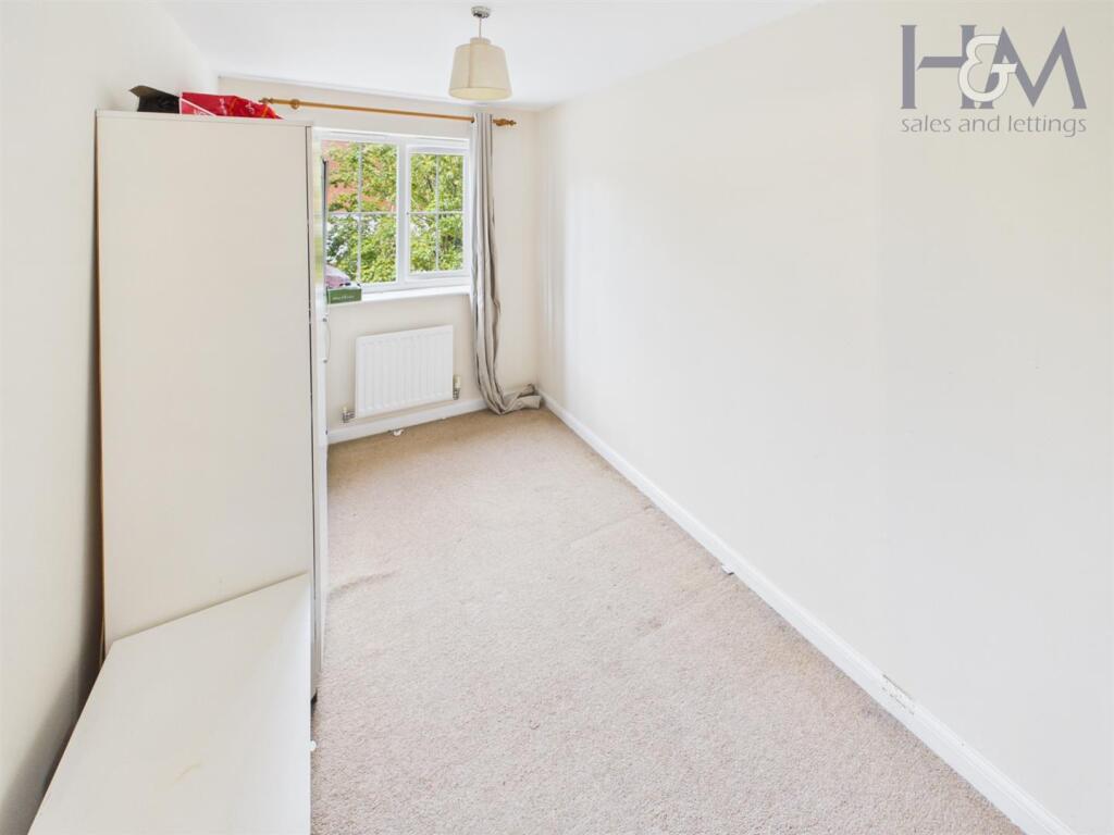 Apartment in Stevenage - View 5