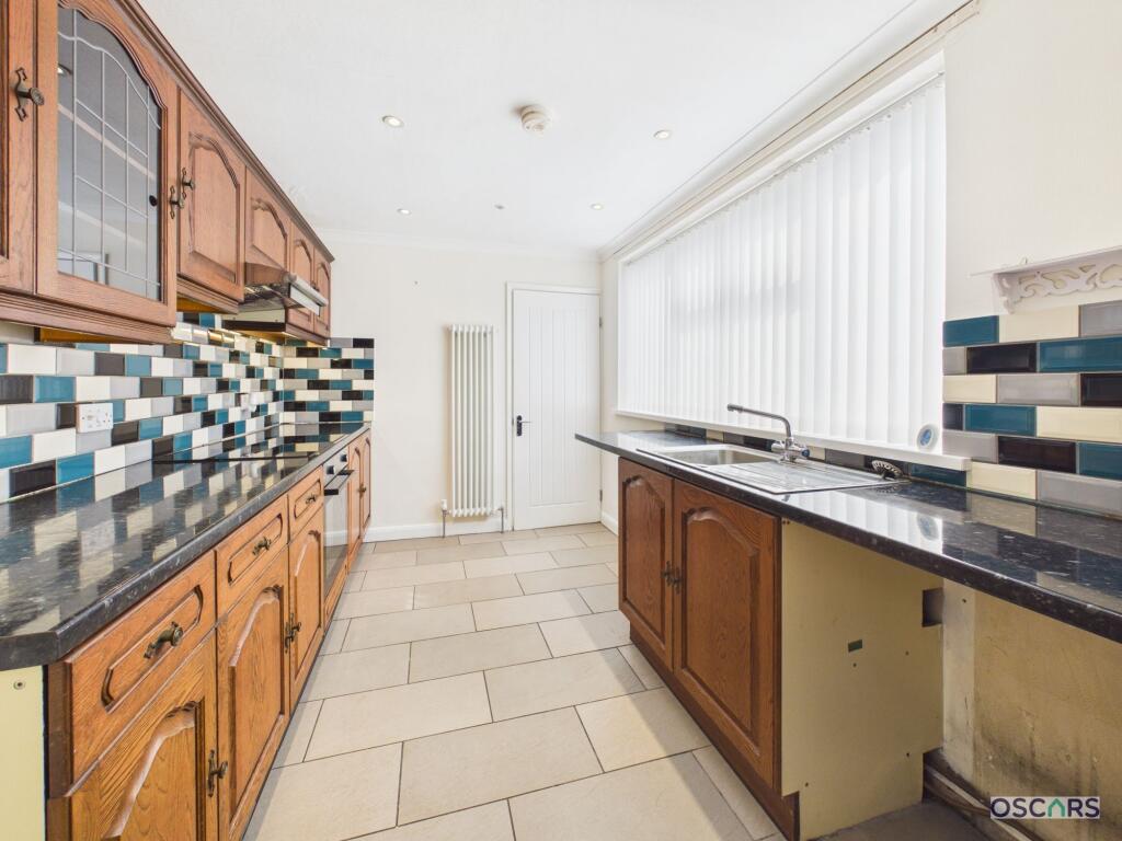 House in Hull - View 5