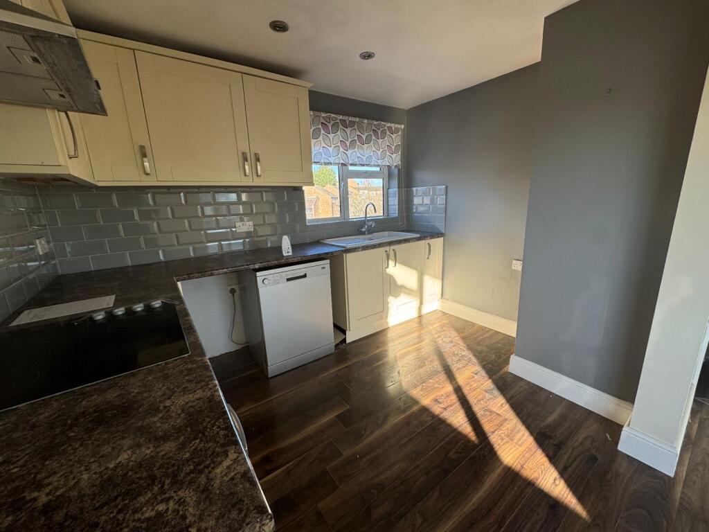 38 Aubries, Walkern, Stevenage, Hertfordshire SG2 7NJ photo 4