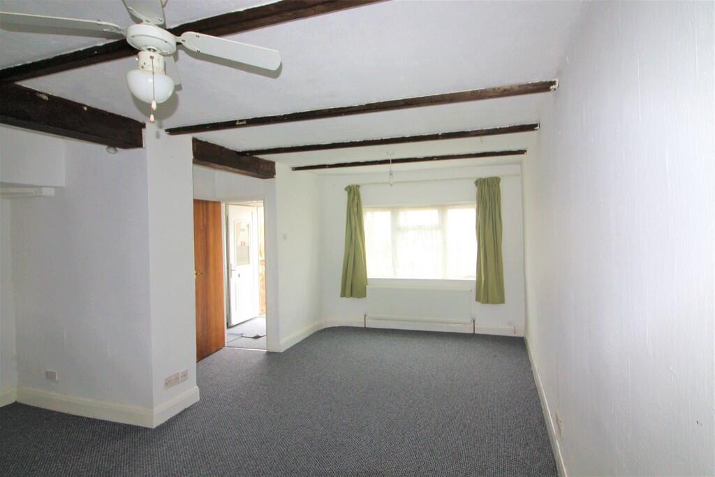 Findhorn Avenue, Hayes photo 2