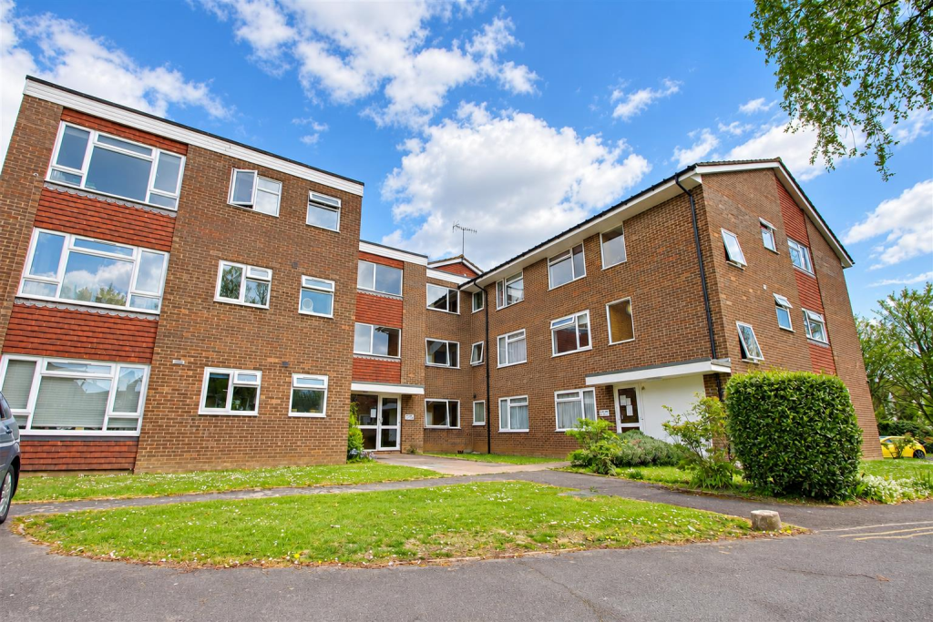 Main image of property: Broadwater Hall, South Farm Road, Worthing