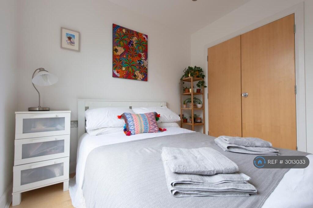 Apartment in London - View 5