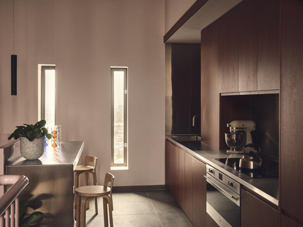 Main image of property: Balfron Tower, 7 St Leonards Road, London, E14 0XU