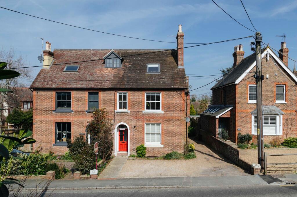 Main image of property: West Street, Billingshurst, RH14
