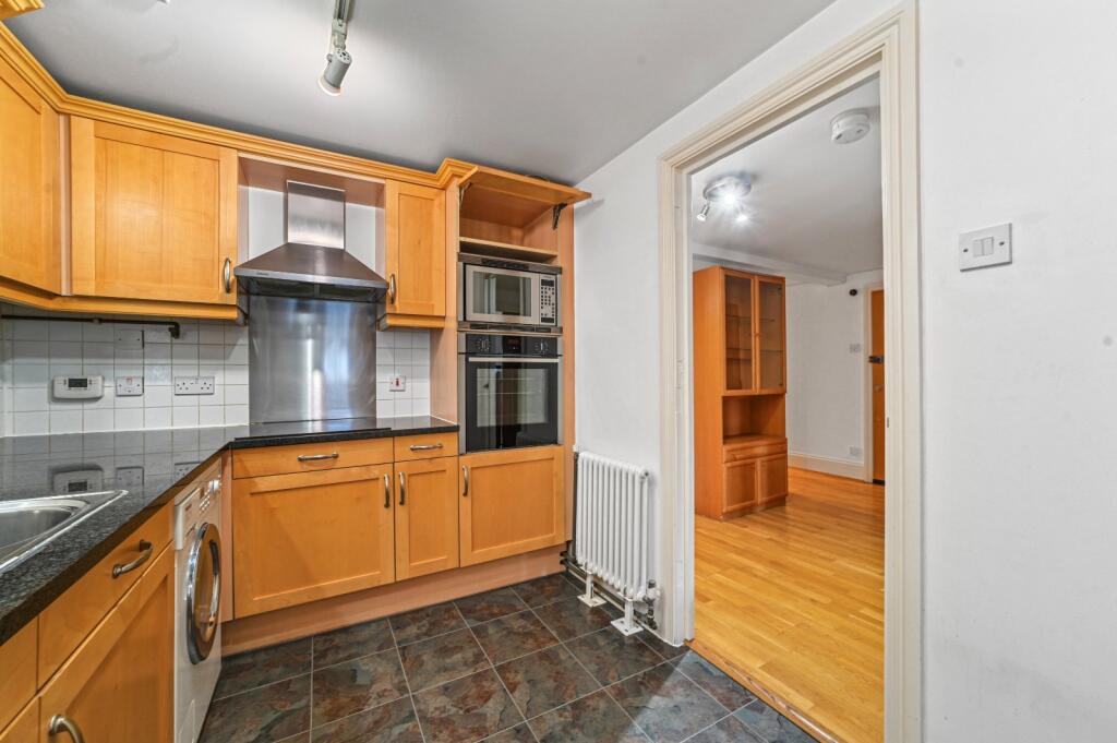 Apartment in London - View 5