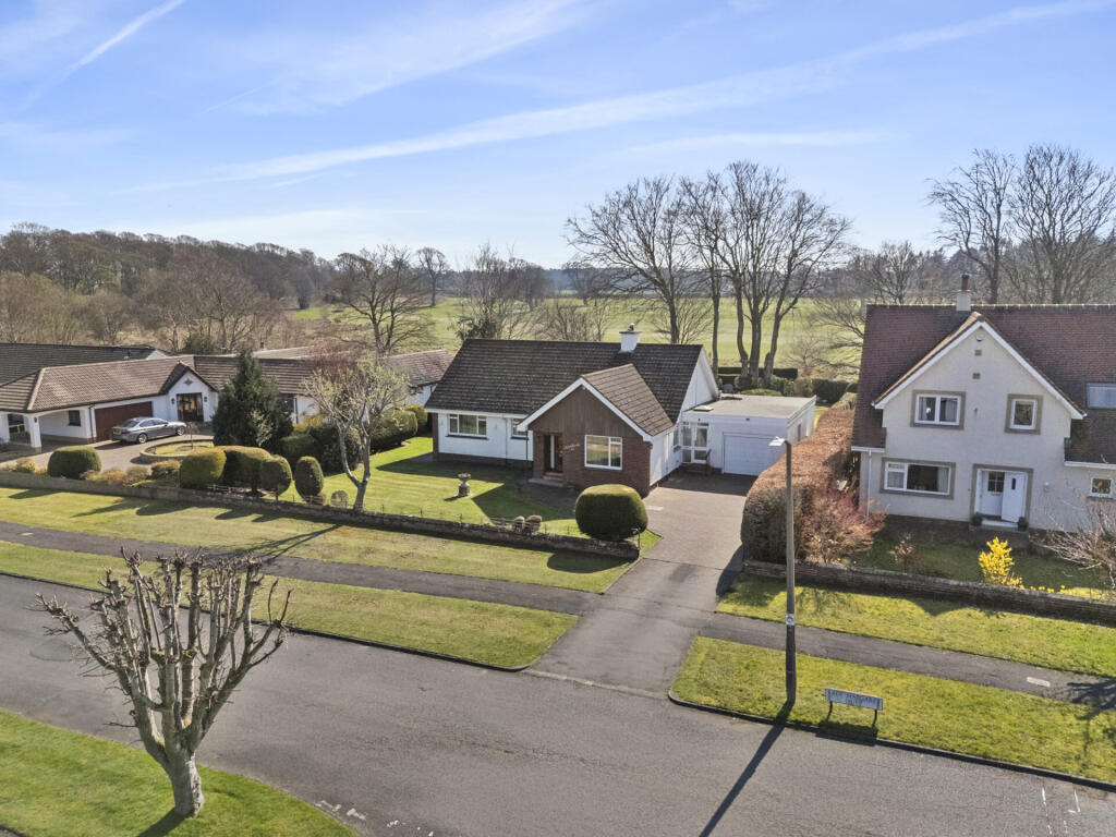 28 Lady Margaret Drive, Troon, KA10 7AL photo 3