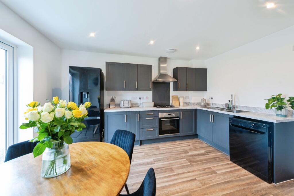 Crane Way, Botley, Southampton, Hampshire, SO32 photo 4