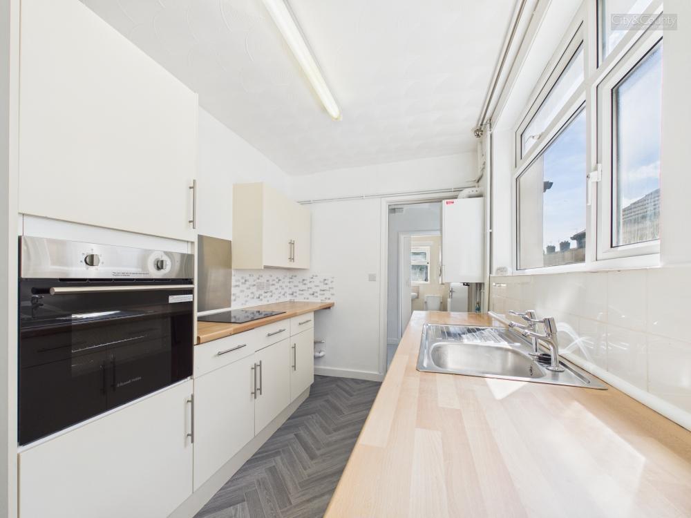House in Peterborough, Eastfield - View 4