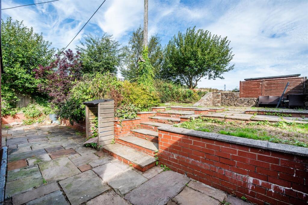 Bog Height Road, Darwen photo 4