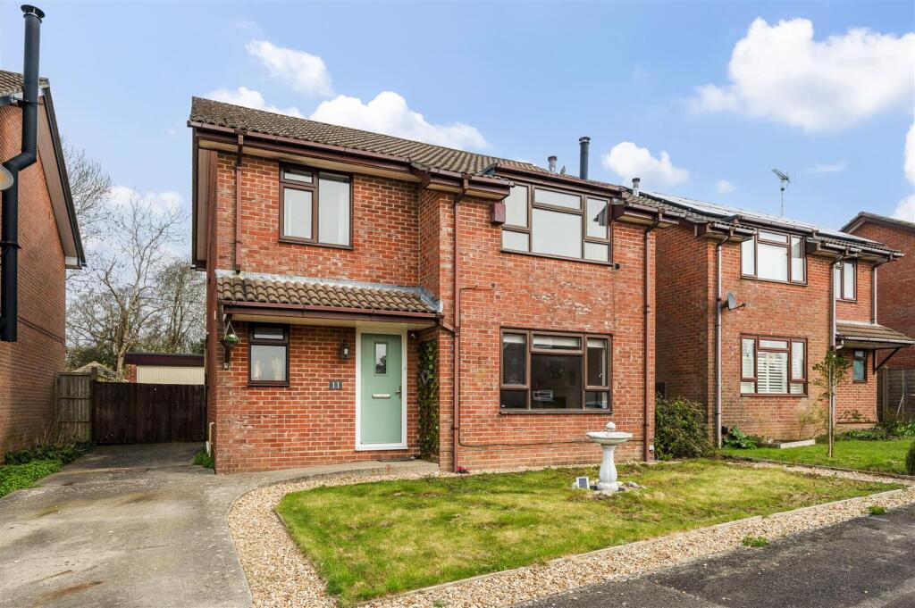 Main image of property: Lychgate Drive, Horndean