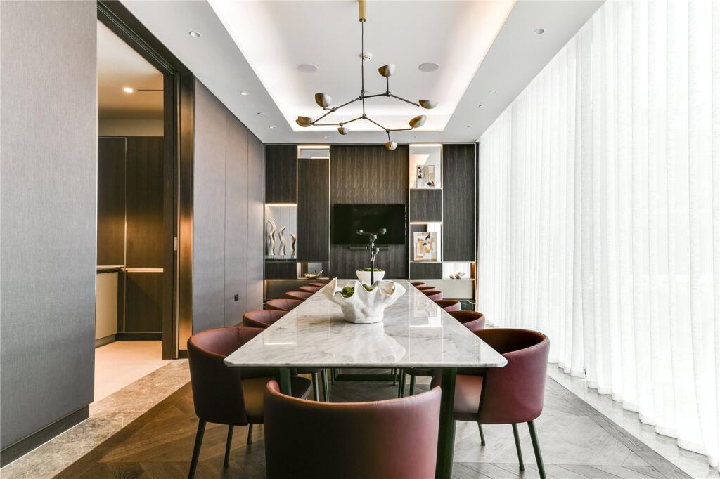 Apartment in London - More