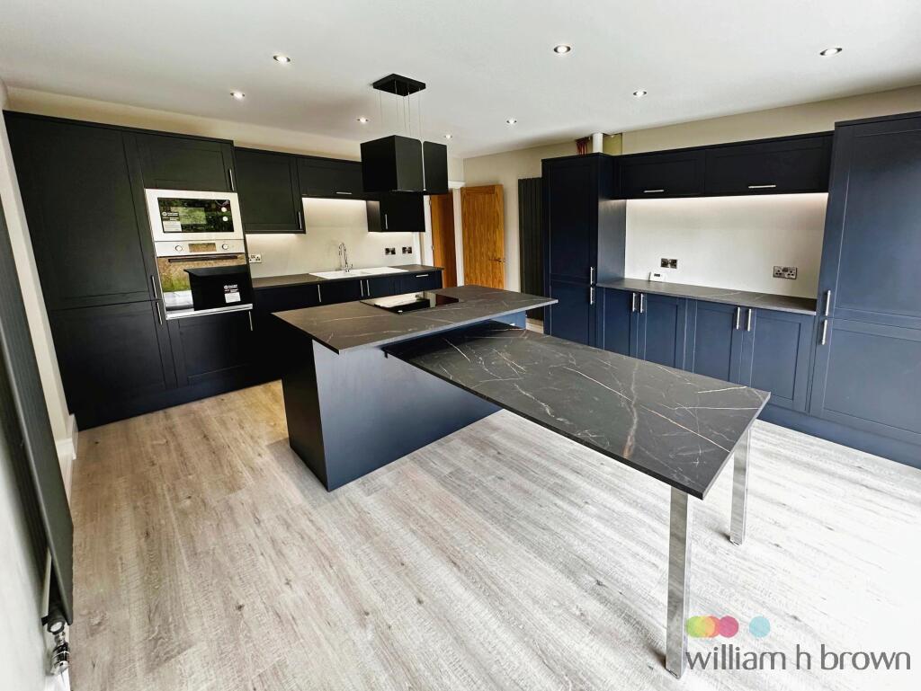 House in North Kesteven, South Hykeham - View 2