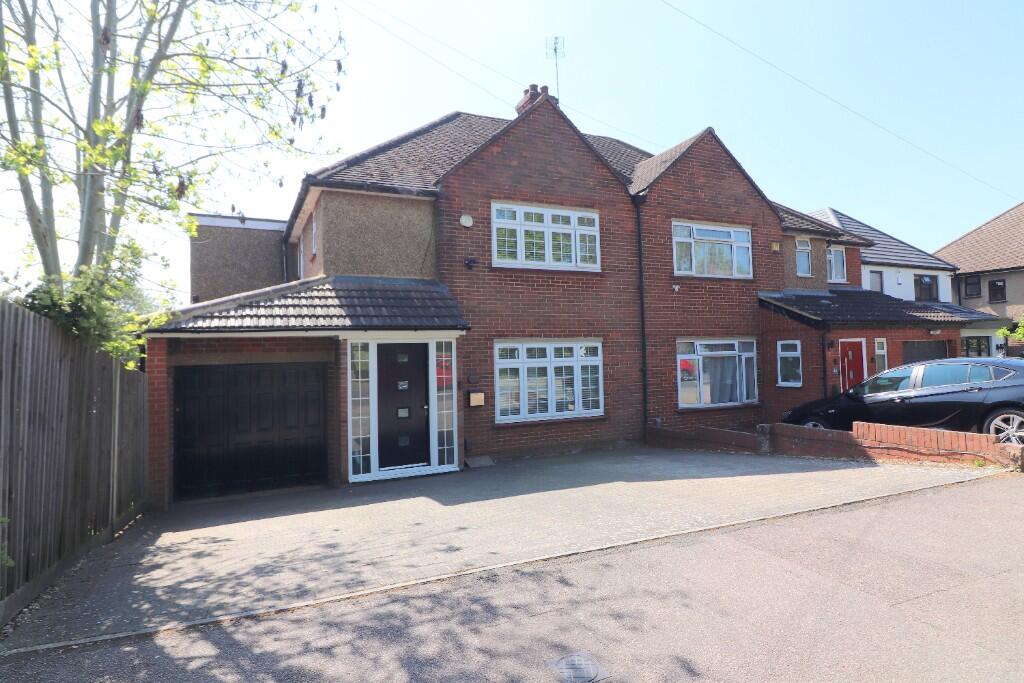 Main image of property: Bushmead Road, Luton, Bedfordshire, LU2 7EU