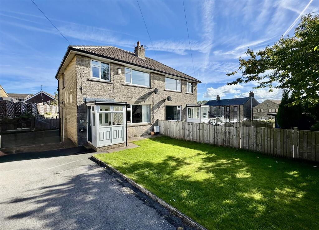 Main image of property: Slaithwaite Road, Meltham, Holmfirth, HD9 5PW