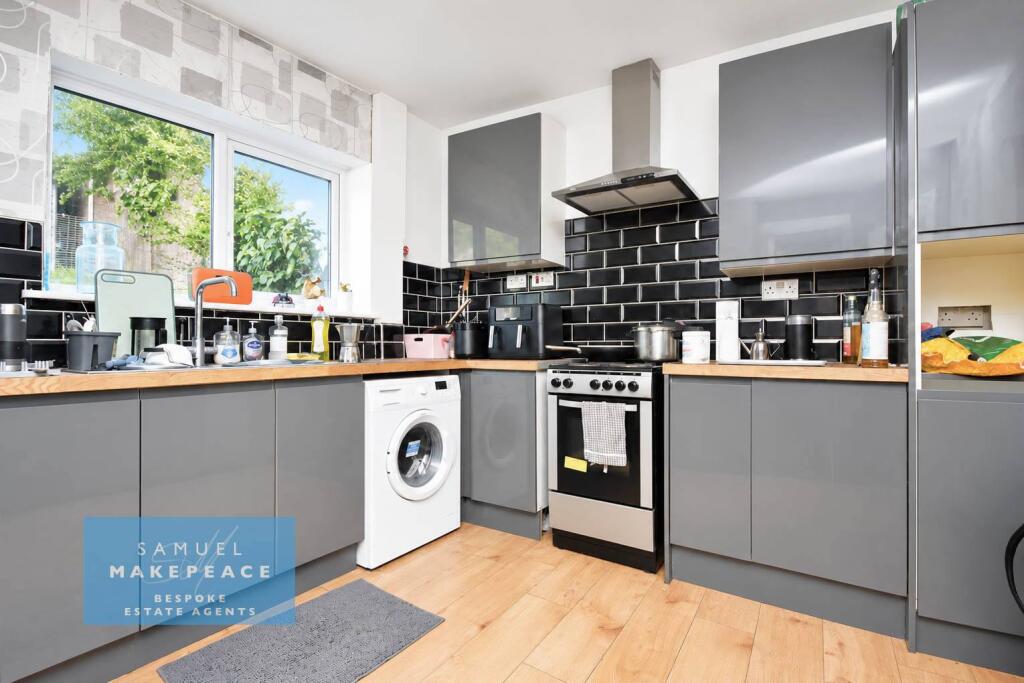 House in Stoke-on-Trent - View 5