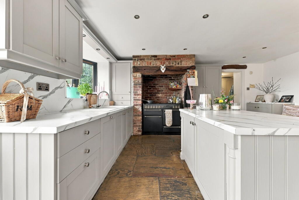 House in Sheffield - View 5