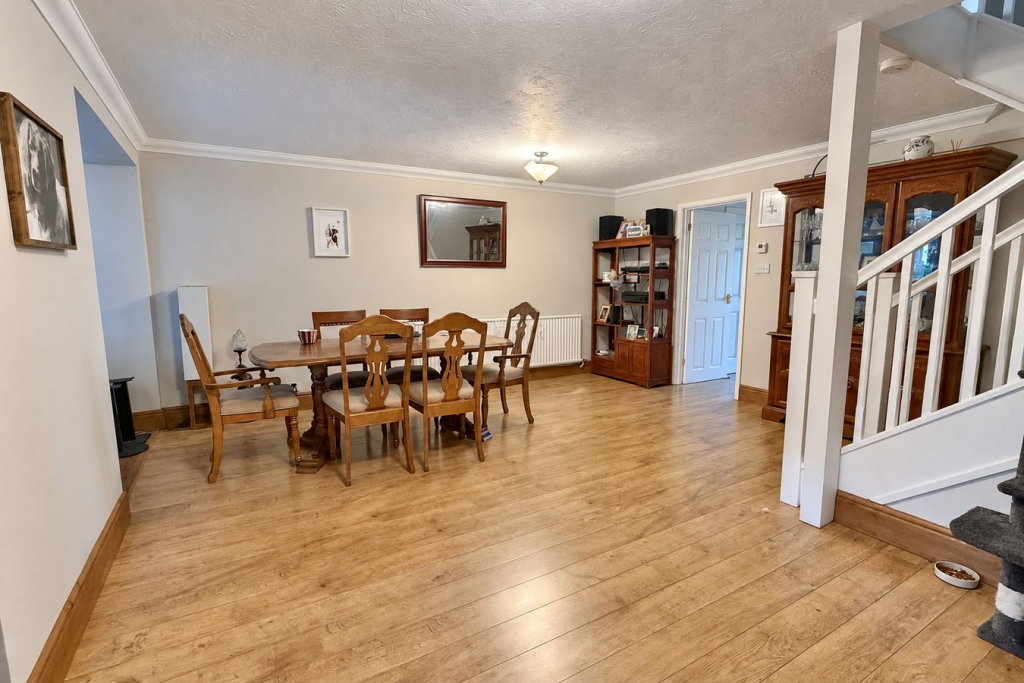 House in Surrey Heath, Heatherside - More