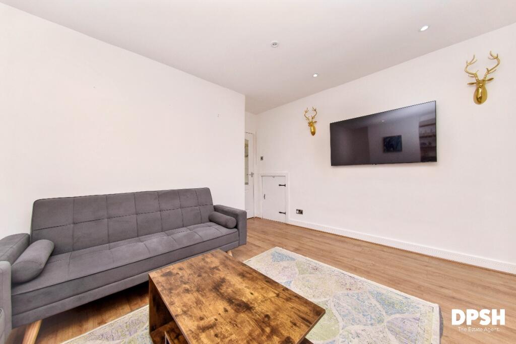 House in Leeds, Scott Green, Gildersome - View 3